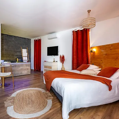 Loft Romantique - Privatif - Noctambulles Apartment Hyeres